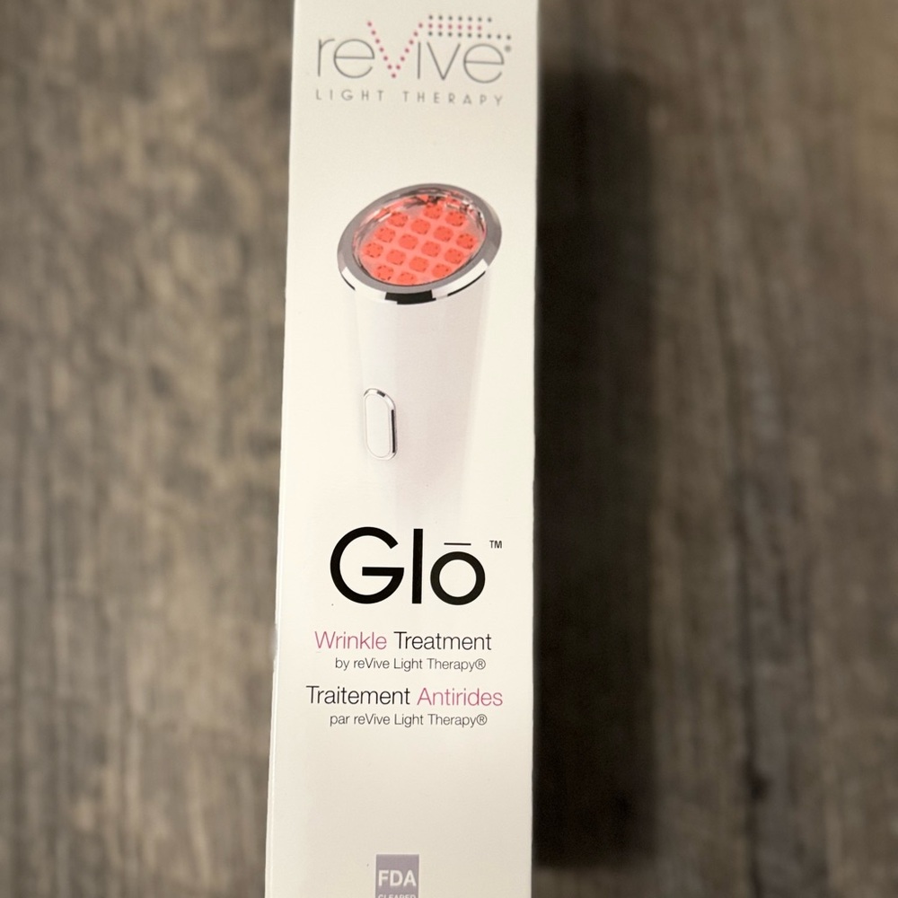 Glo Wrinkle Treatment Device - Silver